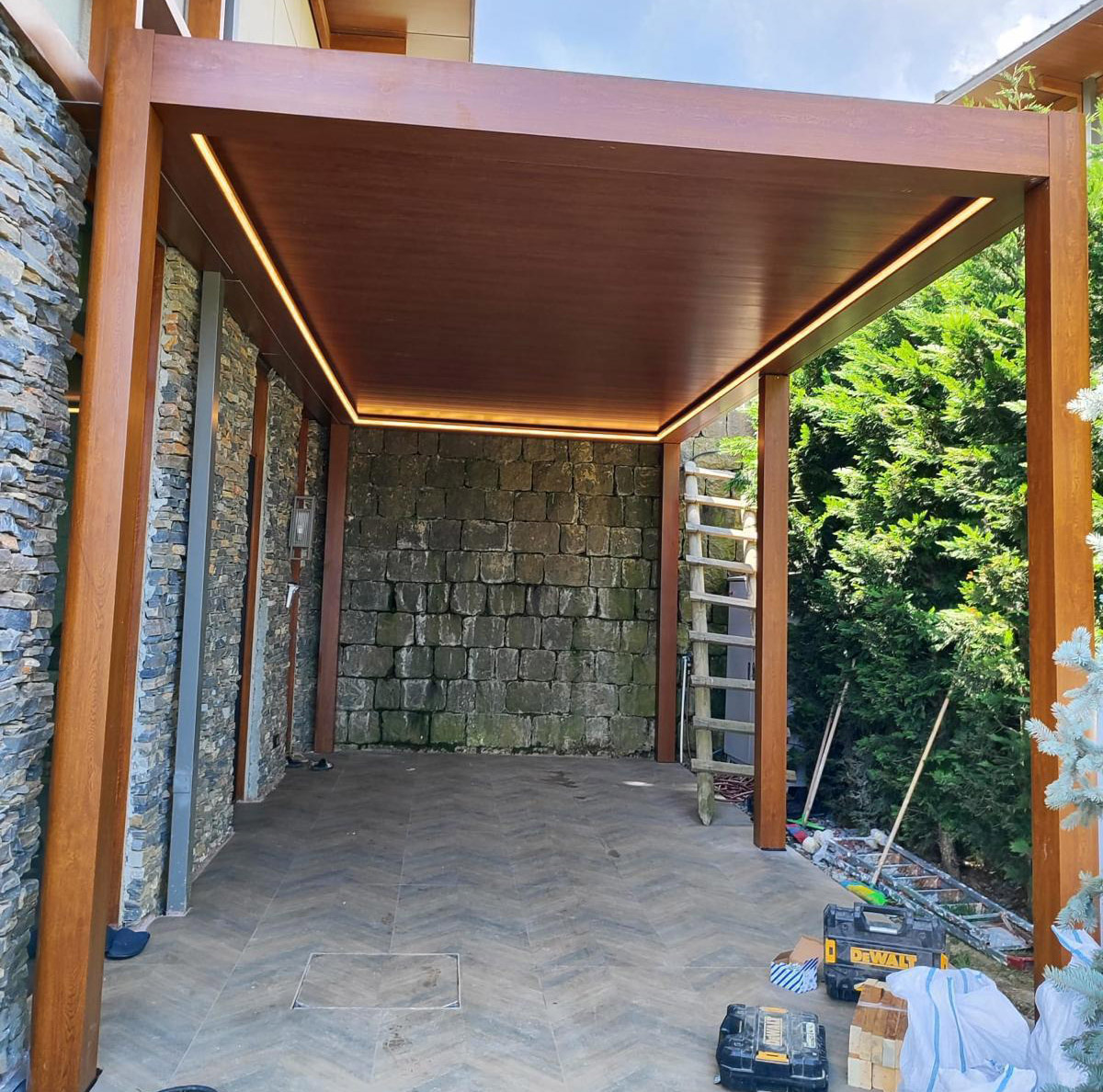 Bioklimatik Pergola Sistemleri